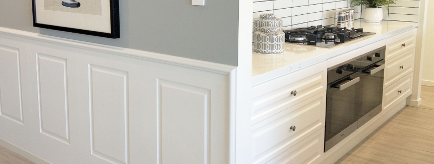 Colonial Wall Linings - Kitchen with Wainscoting Wall Panels featuring Timber Moldings - MDF Moldings - Dado Rail, Belt Rail, Skirt, Skirts, Skirting, Architrave, Architraves